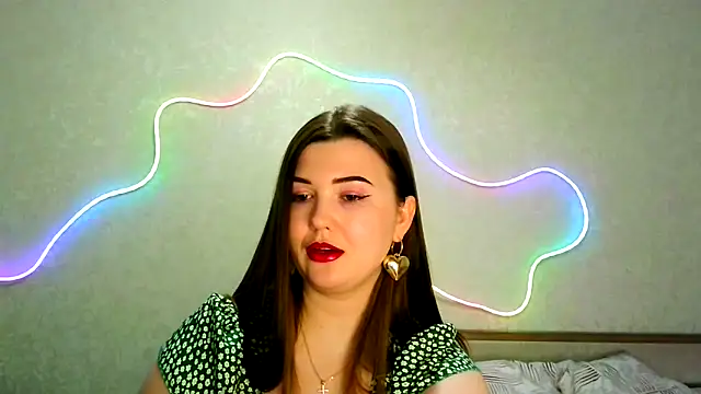 Snapshot of SeductiveTati chatting on January 14, 7:52 pm SeductiveTati online show from January 14, 7:52 pm