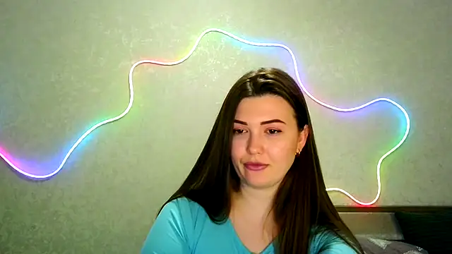 Snapshot of SeductiveTati chatting on March 3, 9:10 pm SeductiveTati online show from March 3, 9:10 pm