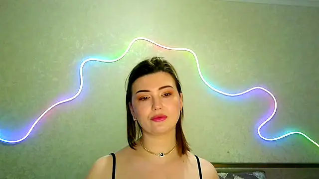 Snapshot of SeductiveTati chatting on March 22, 4:54 pm SeductiveTati online show from March 22, 4:54 pm