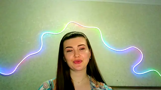 Snapshot of SeductiveTati chatting on March 25, 10:38 pm SeductiveTati online show from March 25, 10:38 pm