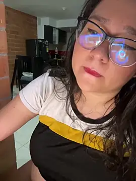 CinnamonCookiez online show from December 20, 3:25 am