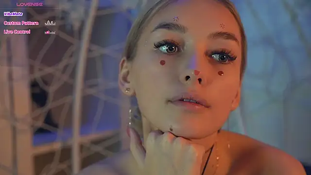 Snapshot of FlairCunard chatting on December 21, 9:36 pm FlairCunard online show from December 21, 9:36 pm