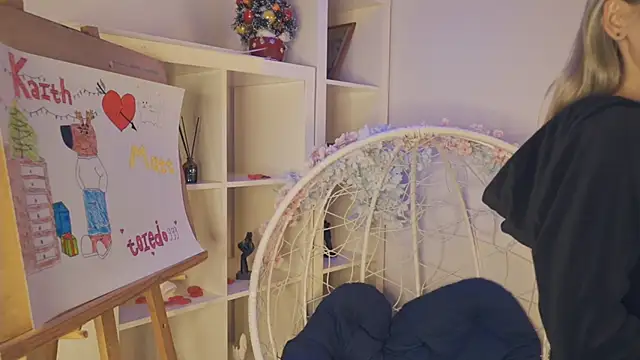 Snapshot of FlairCunard chatting on December 27, 5:59 pm FlairCunard online show from December 27, 5:59 pm