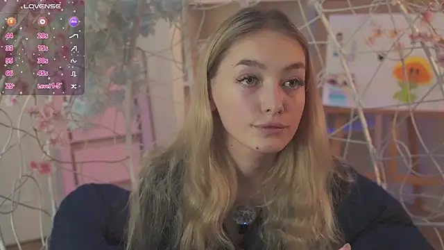 Snapshot of FlairCunard chatting on February 18, 9:42 pm FlairCunard online show from February 18, 9:42 pm