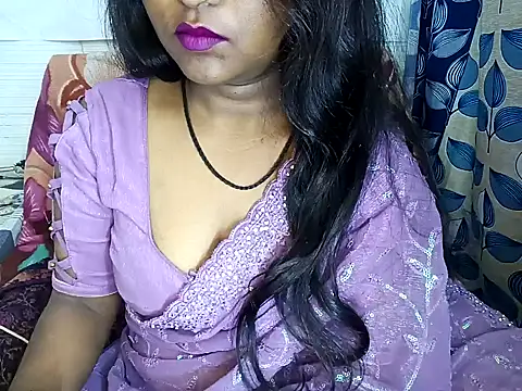 Snapshot of Muktha chatting on February 6, 12:00 am Muktha online show from February 6, 12:00 am