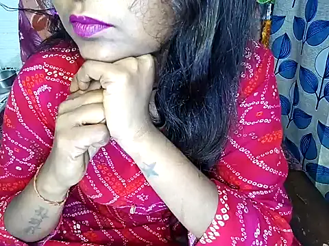 Snapshot of Muktha chatting on February 11, 9:25 pm Muktha online show from February 11, 9:25 pm