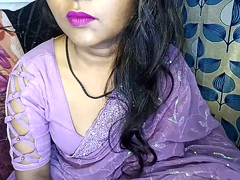 Snapshot of Muktha chatting on February 13, 5:22 pm Muktha online show from February 13, 5:22 pm