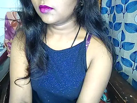 Snapshot of Muktha chatting on February 14, 5:36 pm Muktha online show from February 14, 5:36 pm