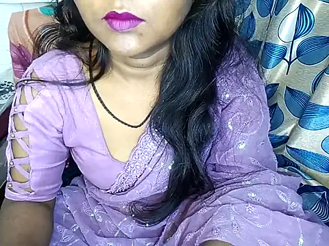 Snapshot of Muktha chatting on February 26, 4:47 am Muktha online show from February 26, 4:47 am