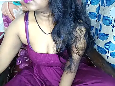 Snapshot of Muktha chatting on February 27, 5:02 am Muktha online show from February 27, 5:02 am