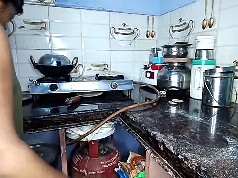 Snapshot of Muktha chatting on September 11, 3:12 pm Muktha online show from September 11, 3:12 pm