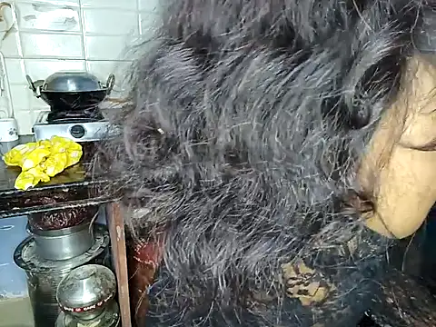 Snapshot of Muktha chatting on September 20, 3:02 pm Muktha online show from September 20, 3:02 pm