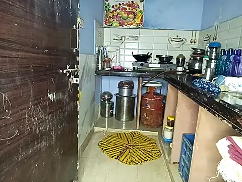 Snapshot of Muktha chatting on September 27, 12:48 am Muktha online show from September 27, 12:48 am