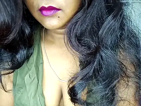 Snapshot of Muktha chatting on September 28, 12:16 am Muktha online show from September 28, 12:16 am