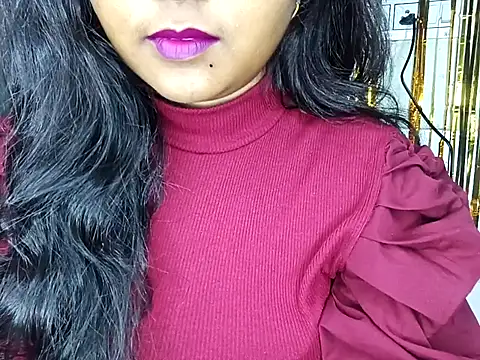 Snapshot of Muktha chatting on October 6, 3:20 pm Muktha online show from October 6, 3:20 pm