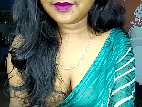 Snapshot of Muktha chatting on October 7, 5:43 pm Muktha online show from October 7, 5:43 pm