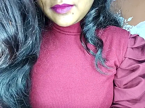 Snapshot of Muktha chatting on October 12, 5:39 am Muktha online show from October 12, 5:39 am