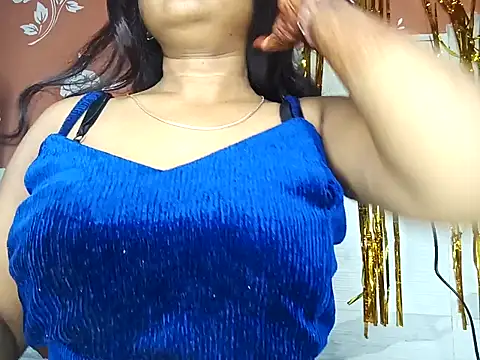 Snapshot of Muktha chatting on October 13, 2:22 am Muktha online show from October 13, 2:22 am