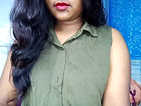 Snapshot of Muktha chatting on November 3, 4:19 pm Muktha online show from November 3, 4:19 pm