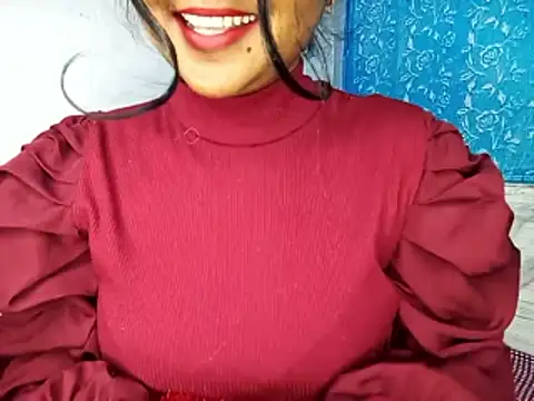 Snapshot of Muktha chatting on December 14, 4:07 am Muktha online show from December 14, 4:07 am