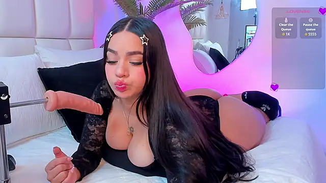 zoe rivers online show from April 24, 5:59 pm