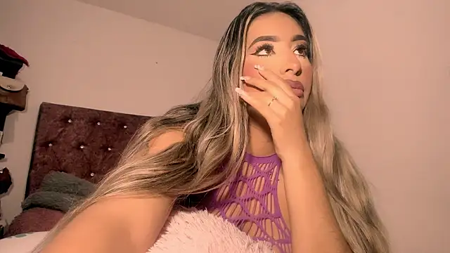 sexylatin  online show from July 28, 7:48 am