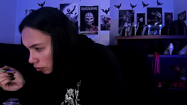 Snapshot of lilith-deveraux chatting on June 30, 4:52 pm lilith-deveraux online show from June 30, 4:52 pm