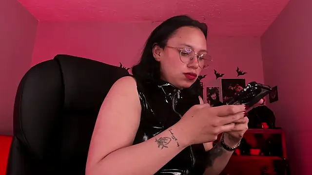 Snapshot of lilith-deveraux chatting on July 26, 7:15 am lilith-deveraux online show from July 26, 7:15 am
