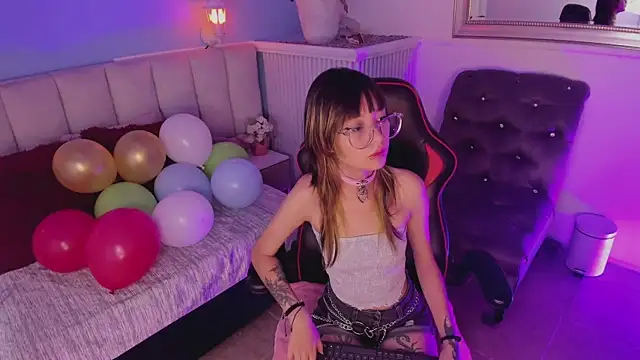 dayanne07 online show from December 13, 2:27 pm