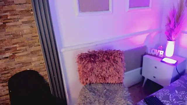 dayanne07 online show from December 20, 7:22 am