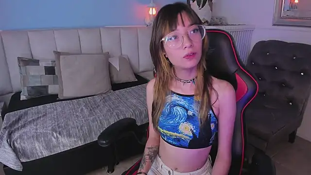 dayanne07 online show from January 14, 5:40 am