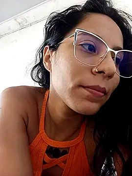 Karii-R online show from December 16, 1:27 pm