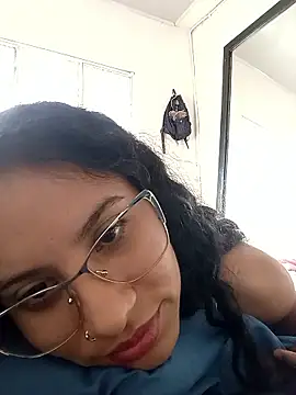 Karii-R online show from January 12, 1:49 pm