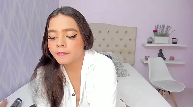 Snapshot of MelissaGrayy chatting on February 28, 2:53 pm MelissaGrayy online show from February 28, 2:53 pm