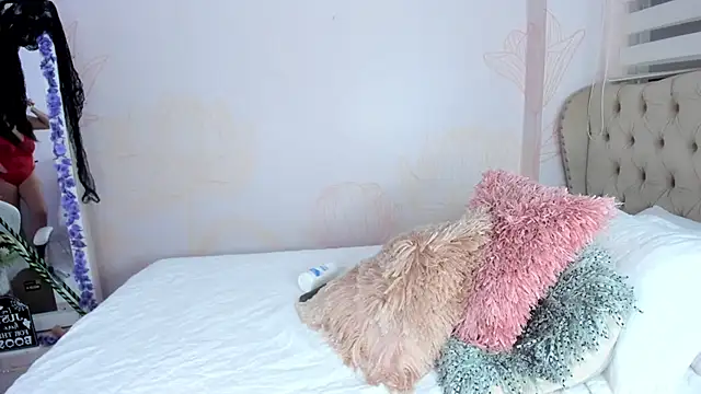 Snapshot of MelissaGrayy chatting on October 28, 11:14 am MelissaGrayy online show from October 28, 11:14 am