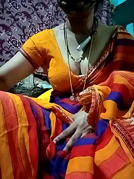 Snapshot of gunjan22 chatting on December 9, 9:28 am gunjan22 online show from December 9, 9:28 am