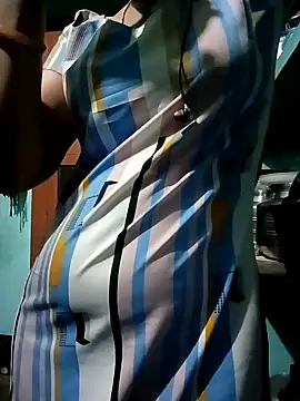 Snapshot of gunjan22 chatting on January 8, 11:32 am gunjan22 online show from January 8, 11:32 am