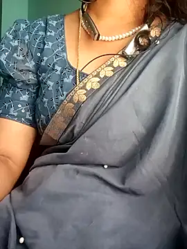 Snapshot of gunjan22 chatting on January 14, 9:02 am gunjan22 online show from January 14, 9:02 am