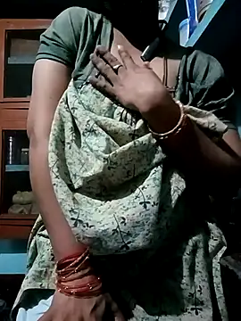 Snapshot of gunjan22 chatting on March 22, 2:47 pm gunjan22 online show from March 22, 2:47 pm