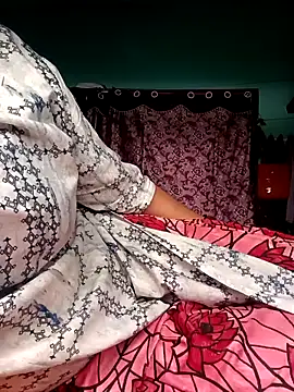 Snapshot of gunjan22 chatting on October 8, 6:11 am gunjan22 online show from October 8, 6:11 am