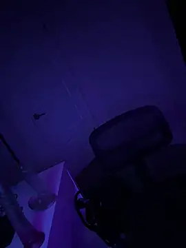 Snapshot of DatBishYouMiss chatting on February 5, 7:07 am DatBishYouMiss online show from February 5, 7:07 am