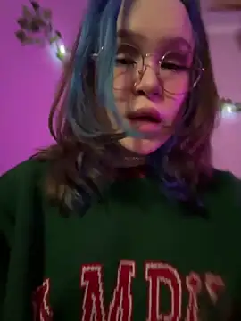 MaddisonHaas online show from December 13, 12:20 am