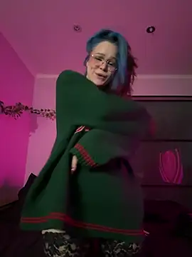 MaddisonHaas online show from December 25, 6:30 pm