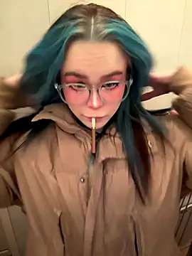 MaddisonHaas online show from November 29, 1:52 am