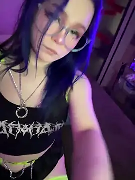 MaddisonHaas online show from December 21, 11:45 pm