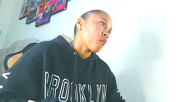 Samary thomas online show from October 23, 1:05 am