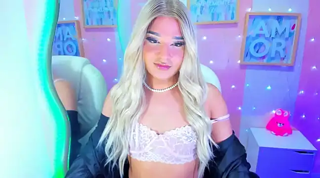 Snapshot of Elody_Preysler69 chatting on December 29, 6:35 am Elody Preysler69 online show from December 29, 6:35 am