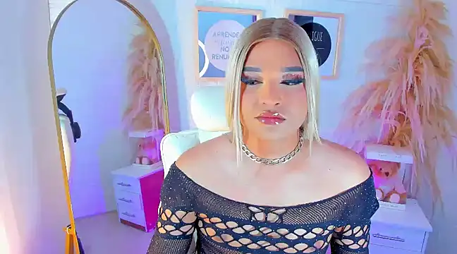 Snapshot of Elody_Preysler69 chatting on January 27, 8:40 am Elody Preysler69 online show from January 27, 8:40 am