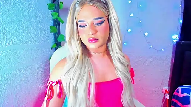 Snapshot of Elody_Preysler69 chatting on February 25, 9:53 am Elody Preysler69 online show from February 25, 9:53 am