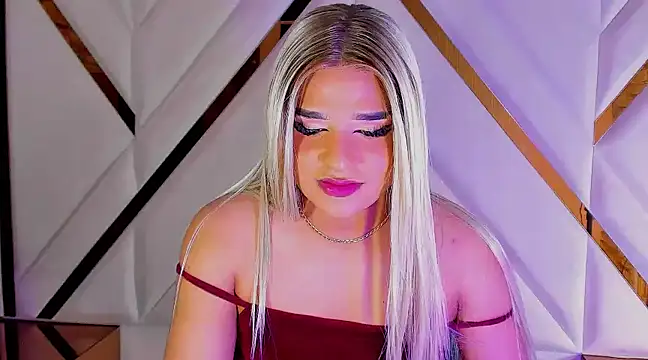 Snapshot of Elody_Preysler69 chatting on March 23, 7:31 am Elody Preysler69 online show from March 23, 7:31 am